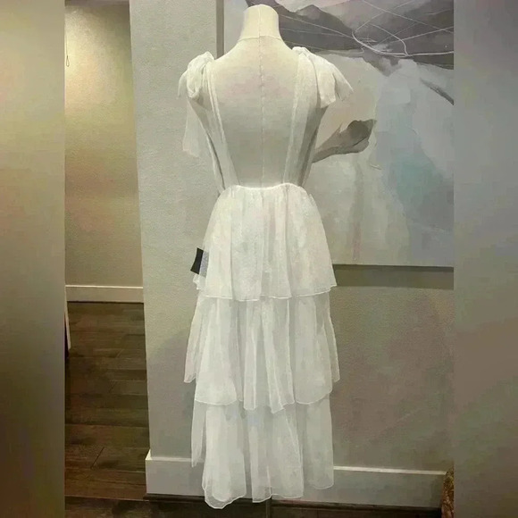 NWT Lulus Made a Wish White Swiss Dot Tiered Tie-Strap Midi Dress Size M - Picture 8 of 15